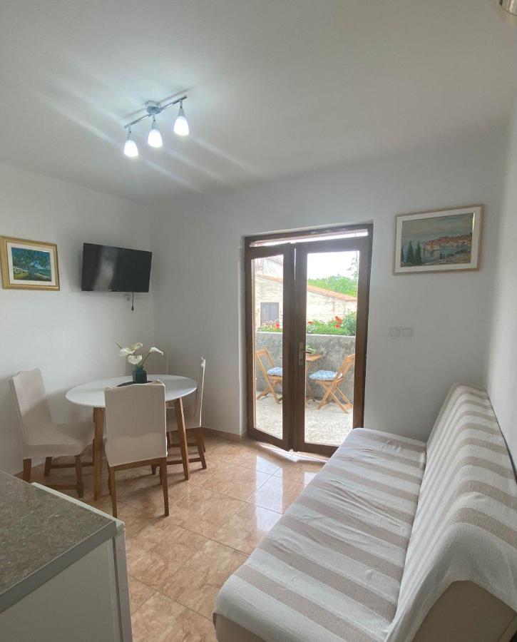 Studio Apartment Novak Čilipi Eksteriør billede